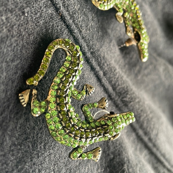 Alligator earrings for the discerning reptile lover. - Picture 3 of 5